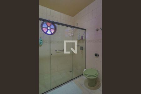 Casa à venda com 360m², 6 quartos e 2 vagasBanheiro Quarto Suíte