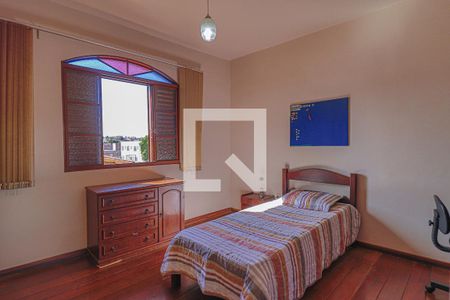 Casa à venda com 360m², 6 quartos e 2 vagasQuarto 2