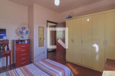 Casa à venda com 360m², 6 quartos e 2 vagasQuarto 2