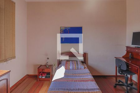 Casa à venda com 360m², 6 quartos e 2 vagasQuarto 2