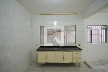 Cozinha de casa para alugar com 1 quarto, 28m² em Vila Moraes, São Paulo