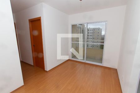 Sala de apartamento à venda com 2 quartos, 44m² em Rubem Berta, Porto Alegre