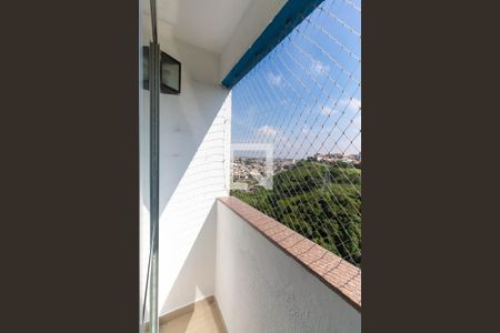 Varanda de apartamento para alugar com 3 quartos, 56m² em Jardim Santa Teresinha, São Paulo