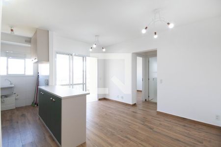 Sala de apartamento para alugar com 2 quartos, 54m² em Umuarama, Osasco