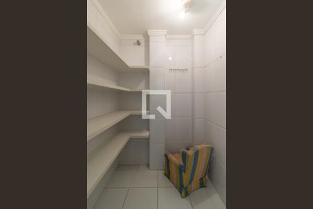 Apartamento à venda com 95m², 2 quartos e sem vagaDespensa