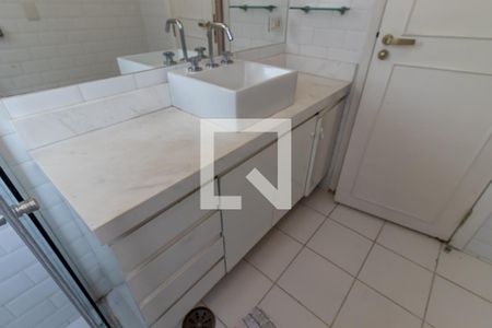 Apartamento à venda com 95m², 2 quartos e sem vagaBanheiro