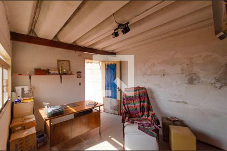 Casa à venda com 157m², 7 quartos e 1 vaga Casa à venda com 157m², 7 quartos e 1 vagaCasa 1 Quarto de Serviço