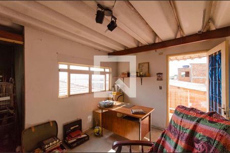 Casa à venda com 157m², 7 quartos e 1 vaga Casa à venda com 157m², 7 quartos e 1 vagaCasa 1 Quarto de Serviço