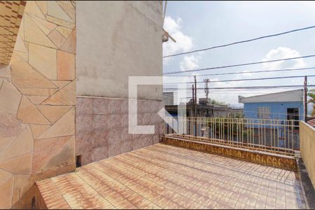 Casa à venda com 157m², 7 quartos e 1 vaga Casa à venda com 157m², 7 quartos e 1 vagaVaranda
