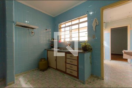 Casa à venda com 157m², 7 quartos e 1 vaga Casa à venda com 157m², 7 quartos e 1 vagaCasa 1 Cozinha