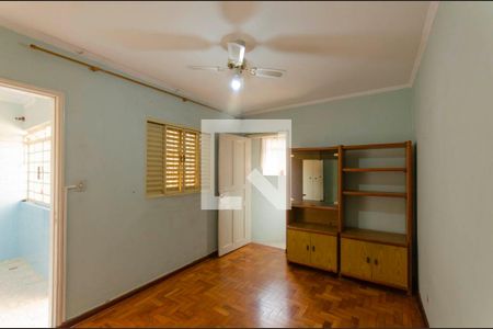 Casa à venda com 157m², 7 quartos e 1 vaga Casa à venda com 157m², 7 quartos e 1 vagaCasa 1 Suíte