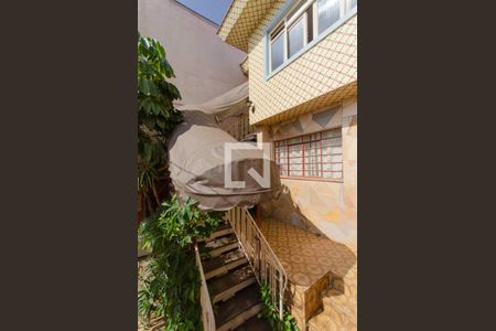 Casa à venda com 157m², 7 quartos e 1 vaga Casa à venda com 157m², 7 quartos e 1 vagaCasa 1 Entrada