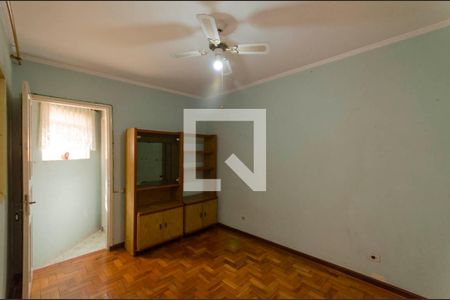 Casa à venda com 157m², 7 quartos e 1 vaga Casa à venda com 157m², 7 quartos e 1 vagaCasa 1 Suíte