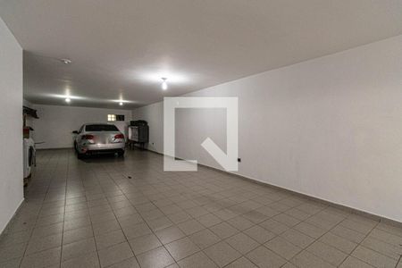 Casa à venda com 257m², 3 quartos e 6 vagasGaragem