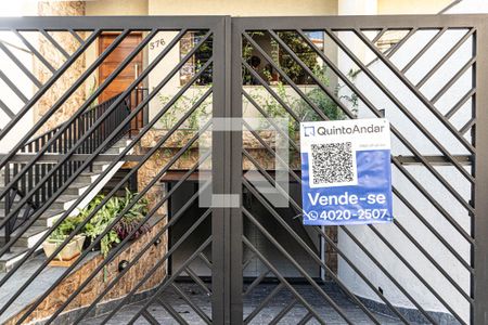 Casa à venda com 257m², 3 quartos e 6 vagasVista da Rua