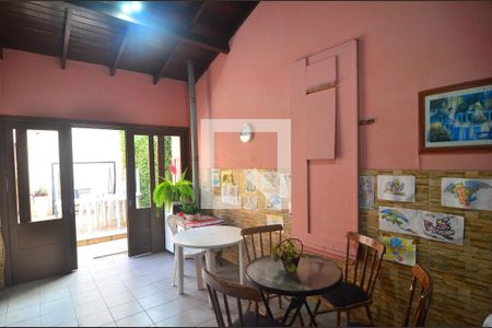 Casa à venda com 200m², 7 quartos e 5 vagasEspaço gourmet