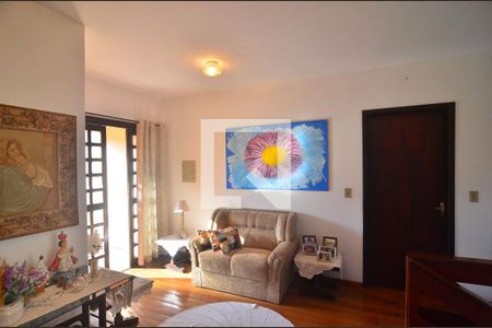 Casa à venda com 200m², 7 quartos e 5 vagasCorredor