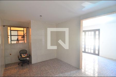 Casa à venda com 200m², 7 quartos e 5 vagasSala