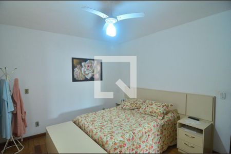 Casa à venda com 200m², 7 quartos e 5 vagasSuíte