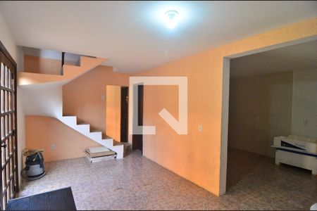 Casa à venda com 200m², 7 quartos e 5 vagasSala