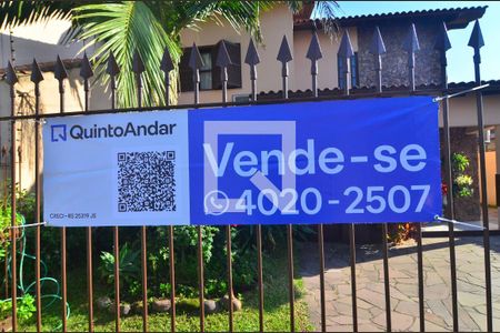 Casa à venda com 200m², 7 quartos e 5 vagasInstalação da plaquinha
