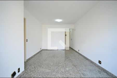 Sala de apartamento para alugar com 3 quartos, 75m² em Chácara Inglesa, São Paulo