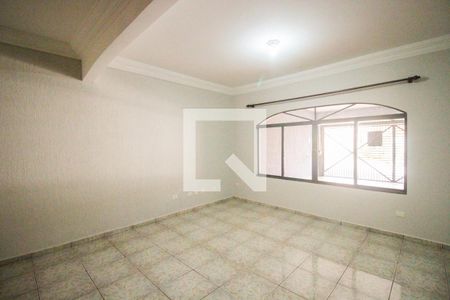 Casa para alugar com 168m², 3 quartos e 2 vagasSala