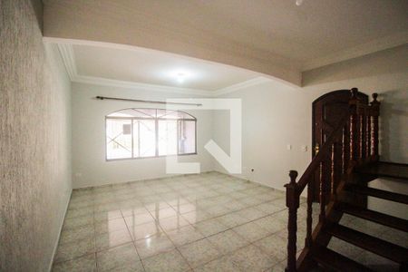 Casa para alugar com 168m², 3 quartos e 2 vagasSala