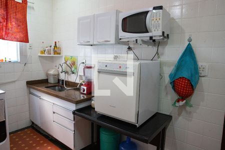 Casa à venda com 180m², 3 quartos e 2 vagasCozinha