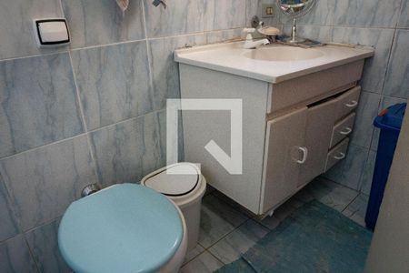 Casa à venda com 180m², 3 quartos e 2 vagasBanheiro