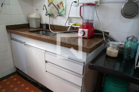 Casa à venda com 180m², 3 quartos e 2 vagasCozinha