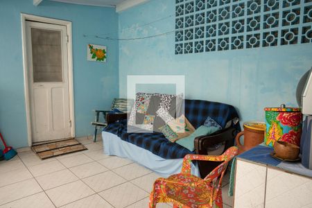 Casa à venda com 180m², 3 quartos e 2 vagasQuintal