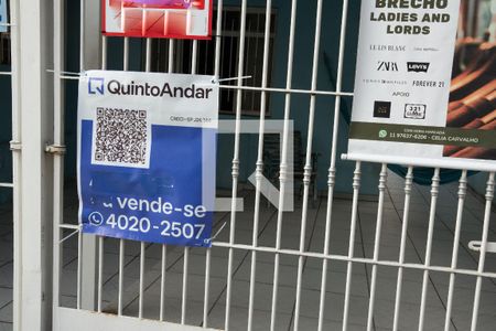 Casa à venda com 180m², 3 quartos e 2 vagasFachada