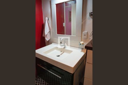 Casa à venda com 180m², 3 quartos e 2 vagasLavabo