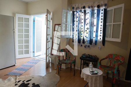 Casa à venda com 180m², 3 quartos e 2 vagasQuarto Edícula