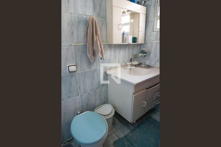 Casa à venda com 180m², 3 quartos e 2 vagasBanheiro