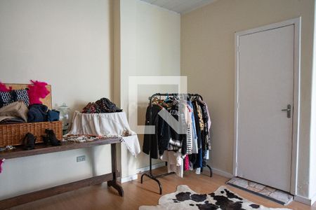 Casa à venda com 180m², 3 quartos e 2 vagasQuarto Edícula