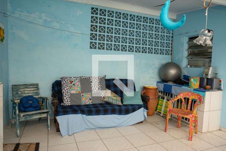 Casa à venda com 180m², 3 quartos e 2 vagasQuintal