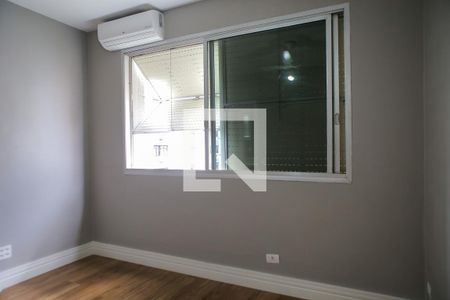 Quarto de apartamento para alugar com 2 quartos, 80m² em Pompéia, Santos