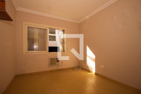 Quarto 1 de apartamento para alugar com 2 quartos, 132m² em Cristal, Porto Alegre