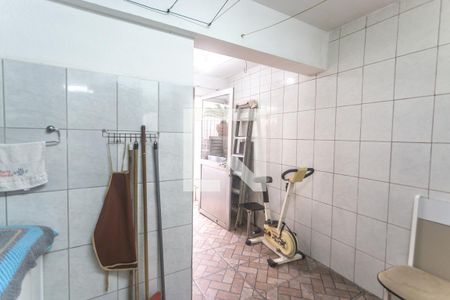 Casa à venda com 162m², 3 quartos e 3 vagas Casa à venda com 162m², 3 quartos e 3 vagasÁrea de serviço