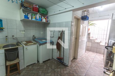 Casa à venda com 162m², 3 quartos e 3 vagas Casa à venda com 162m², 3 quartos e 3 vagasÁrea de serviço