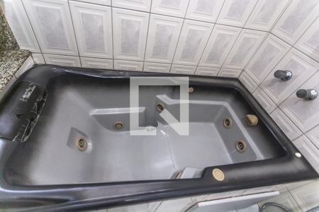 Casa à venda com 162m², 3 quartos e 3 vagas Casa à venda com 162m², 3 quartos e 3 vagasBanheira