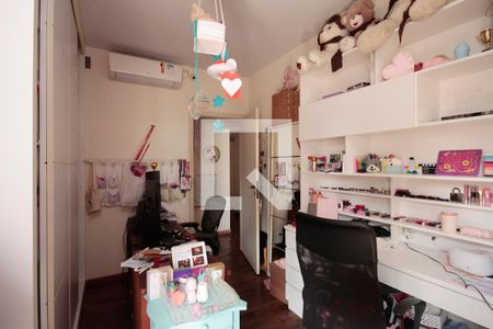 Apartamento à venda com 270m², 4 quartos e 1 vagaQuarto 2