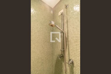 Apartamento à venda com 96m², 2 quartos e 2 vagas Apartamento à venda com 96m², 2 quartos e 2 vagasBanheiro da Suíte 1