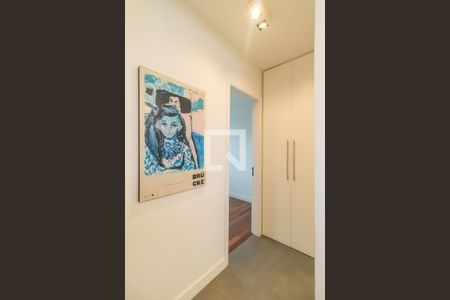 Apartamento à venda com 96m², 2 quartos e 2 vagas Apartamento à venda com 96m², 2 quartos e 2 vagasCorredor