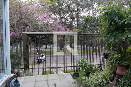 Vista da Sala de casa à venda com 3 quartos, 256m² em Chácara das Pedras, Porto Alegre