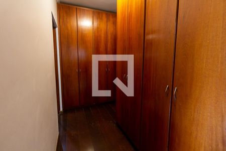 Casa à venda com 424m², 4 quartos e 4 vagasCloset Quarto Suíte 4 Master