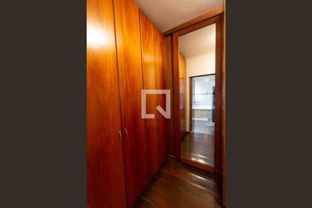 Casa à venda com 424m², 4 quartos e 4 vagasCloset Quarto Suíte 4 Master