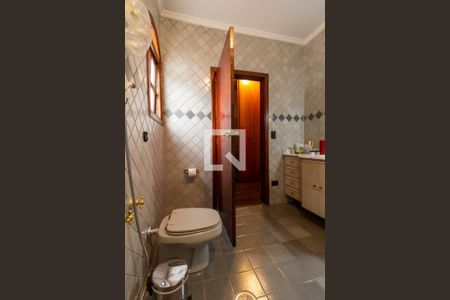 Casa à venda com 424m², 4 quartos e 4 vagasBanheiro Suíte Master